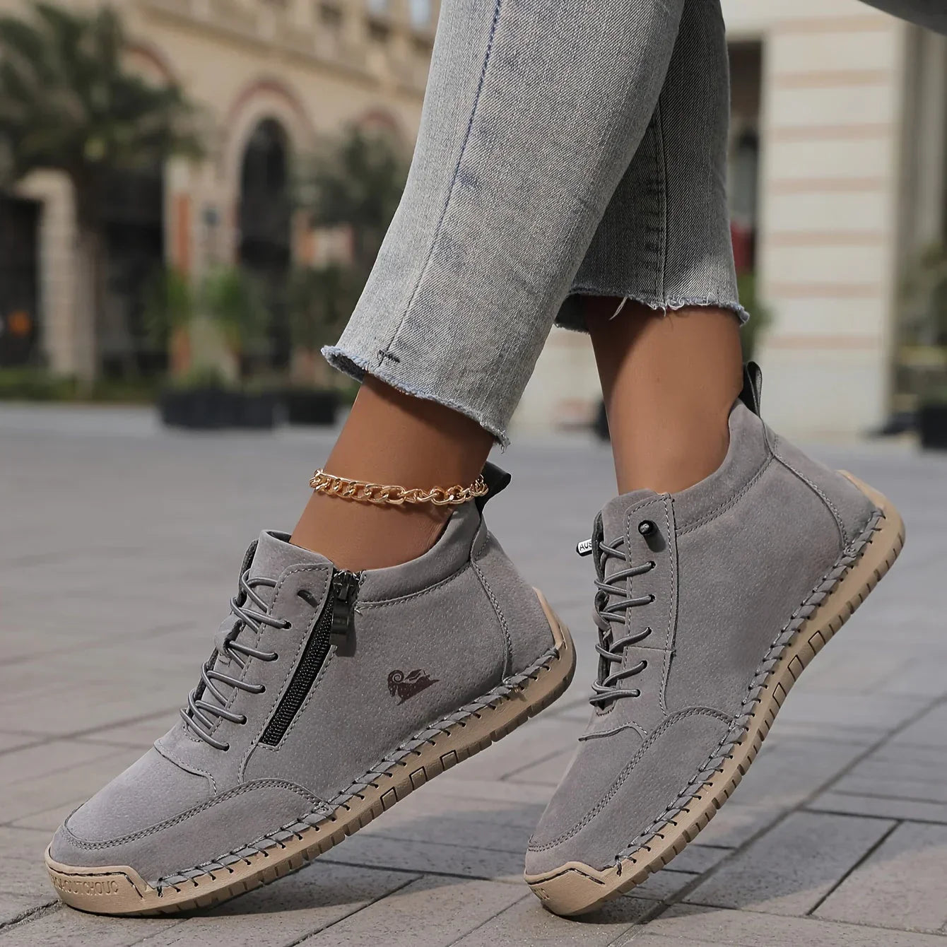Gris / 46