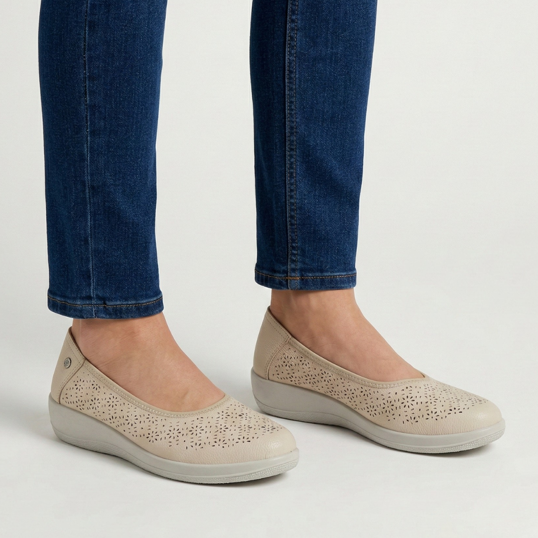Beige / 35